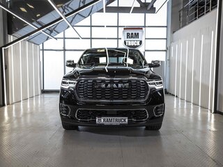 2026 Ram 1500 Crew Cab V Рестайлинг, чёрный, 11249370 рублей, вид 4