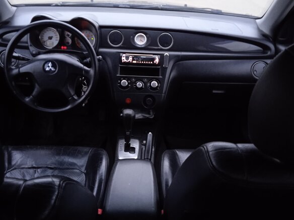 2007 Mitsubishi Outlander I, чёрный, 600000 рублей - вид 11