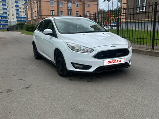 2018 Ford Focus III Рестайлинг, белый, 800000 рублей, вид 2