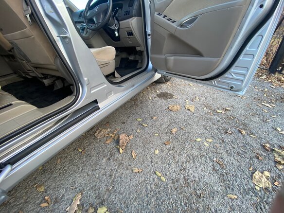 2004 Toyota ISis I, серый, 950000 рублей - вид 19