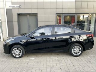 2018 Kia Rio IV, чёрный, 1195000 рублей, вид 3