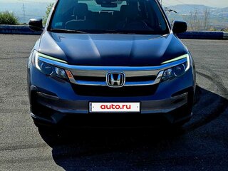 2018 Honda Pilot III, серебристый, 2000000 рублей, вид 5