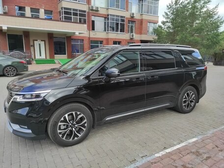 2021 Kia Carnival IV, чёрный, 3800000 рублей, вид 3