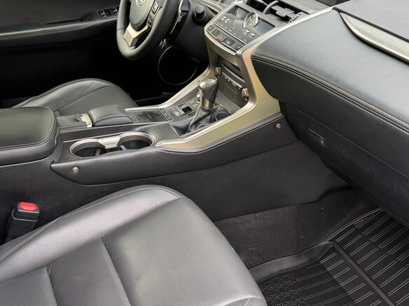2018 Lexus NX 200 I Рестайлинг, синий, 2395000 рублей - вид 8