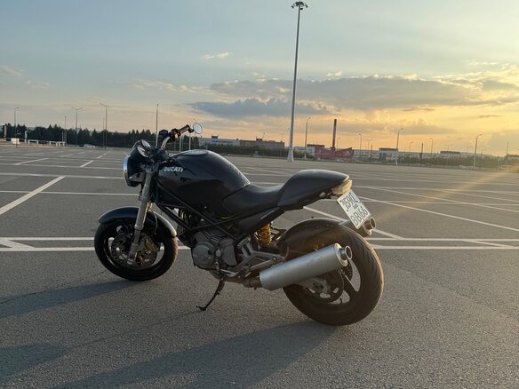 2005 Ducati Monster 400, чёрный, 220000 рублей