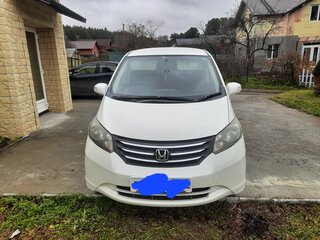 2010 Honda Freed I, белый, 1120000 рублей, вид 1