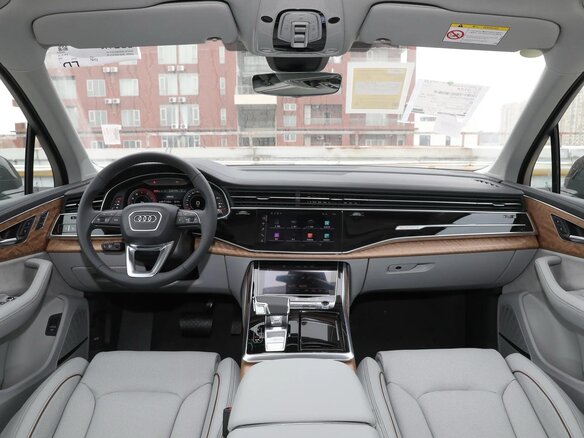 2025 Audi Q7 55 TFSI II (4M) Рестайлинг 2, белый, 13100000 рублей - вид 9