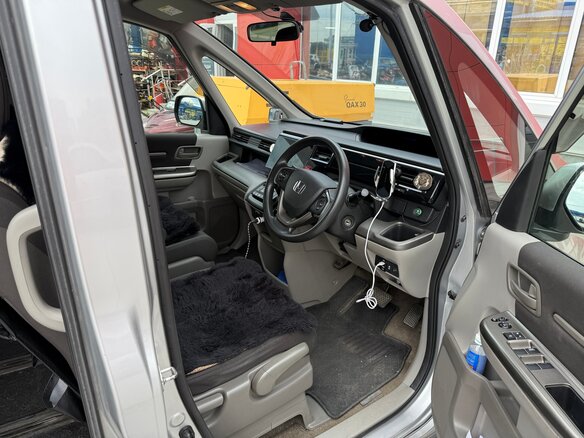 2015 Honda Stepwgn V, серебристый, 1599000 рублей - вид 5