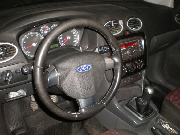2007 Ford Focus II, красный, 550000 рублей - вид 3