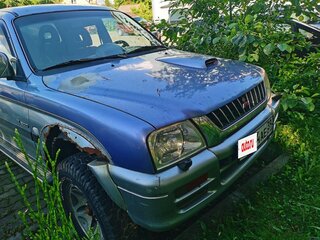 2000 Mitsubishi L200 III, зелёный, 550000 рублей, вид 3