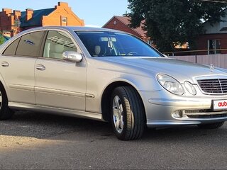 2005 Mercedes-Benz E-Класс 220 III (W211, S211), серебристый, 950000 рублей, вид 3