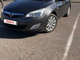 2011 Opel Astra J, серый, 675000 рублей, вид 1