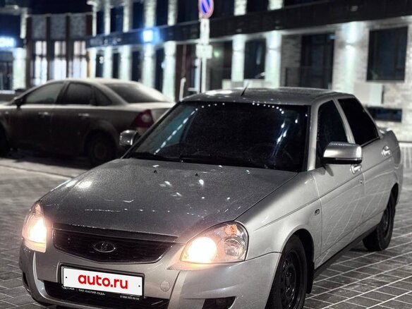 2016 Lada (ВАЗ) Priora I Рестайлинг, белый, 770000 рублей - вид 1
