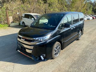 2019 Toyota Noah III (R80) Рестайлинг, чёрный, 2800000 рублей, вид 2