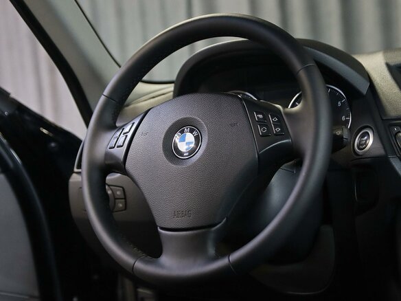2014 BMW X1 20i I (E84) Рестайлинг, чёрный, 1149000 рублей - вид 8