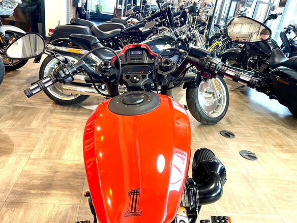 2020 Harley-Davidson FXDR 114, оранжевый, 2450000 рублей - вид 6