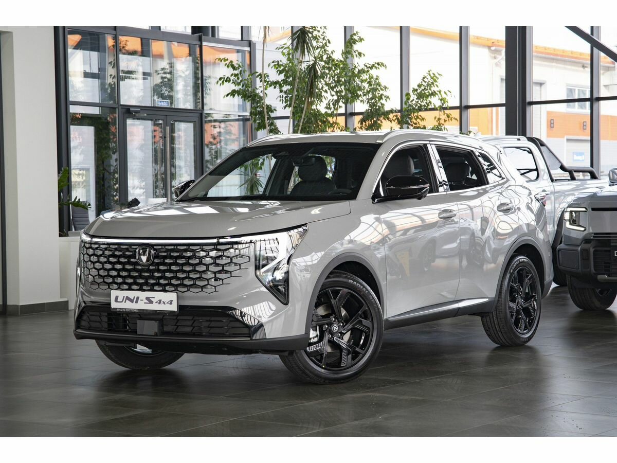 Открыть фотографии: Changan UNI-S I Рестайлинг