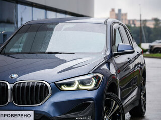 2021 BMW X1 20i xDrive II (F48) Рестайлинг, синий, 2559777 рублей, вид 2