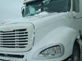 2004 Freightliner Columbia, белый, 1850000 рублей