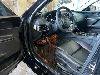 2015 Jaguar XE EcoBoost I, чёрный, 1999000 рублей, вид 5