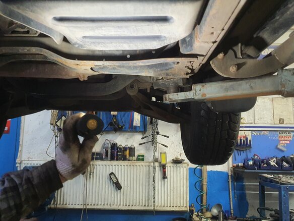 2005 Ford Explorer III, чёрный, 855000 рублей - вид 22