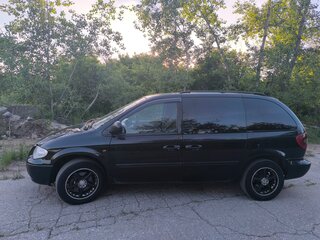 2007 Chrysler Voyager IV Рестайлинг, чёрный, 500000 рублей, вид 2