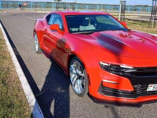 2020 Chevrolet Camaro VI Рестайлинг, красный, 1650000 рублей, вид 1