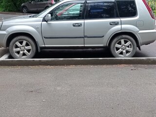 2004 Nissan X-Trail I Рестайлинг, серебристый, 600000 рублей, вид 2
