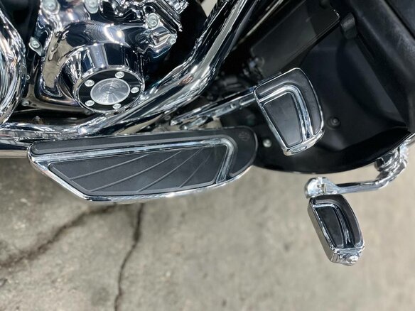 2013 Harley-Davidson Electra Glide, чёрный, 1450000 рублей - вид 15
