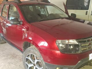 2014 Renault Duster I, красный, 880000 рублей, вид 1
