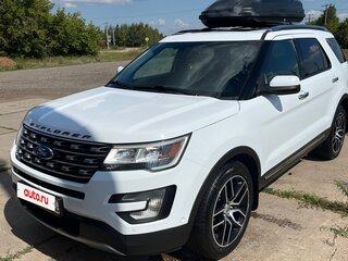 2016 Ford Explorer V Рестайлинг, белый, 2950000 рублей, вид 1