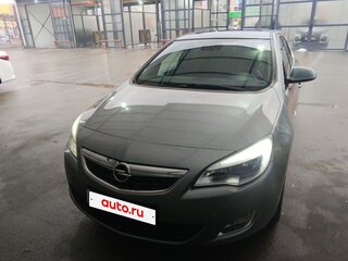 2011 Opel Astra J, серебристый, 750000 рублей, вид 3