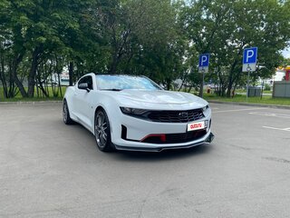 2018 Chevrolet Camaro VI Рестайлинг, белый, 3415000 рублей, вид 2