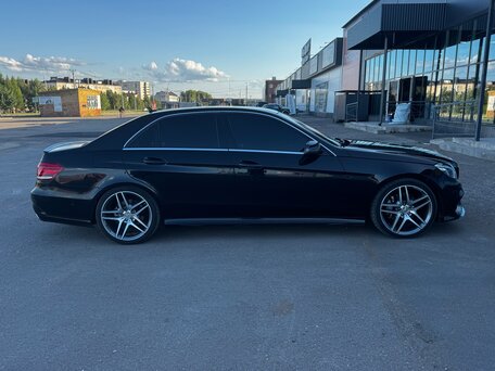 2014 Mercedes-Benz E-Класс 200 IV (W212, S212, C207) Рестайлинг, чёрный, 1750000 рублей, вид 4