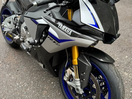 2015 Yamaha YZF-R1, серебристый, 1650000 рублей, вид 4
