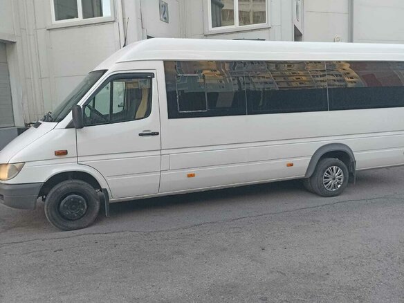 2015 Mercedes-Benz Sprinter Classic, белый, 1300000 рублей - вид 4