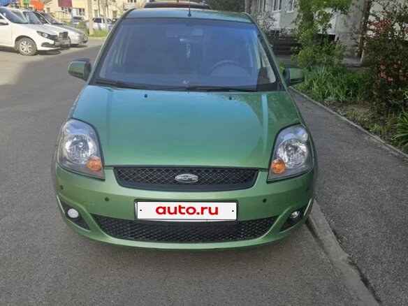 2006 Ford Fiesta Mk5, зелёный, 385000 рублей