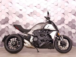 2021 Ducati Diavel 1260, серый, 1577000 рублей, вид 3