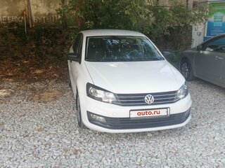 2017 Volkswagen Polo V Рестайлинг, белый, 1290000 рублей, вид 1