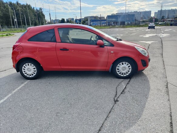 2013 Opel Corsa D Рестайлинг II, красный, 650000 рублей - вид 3