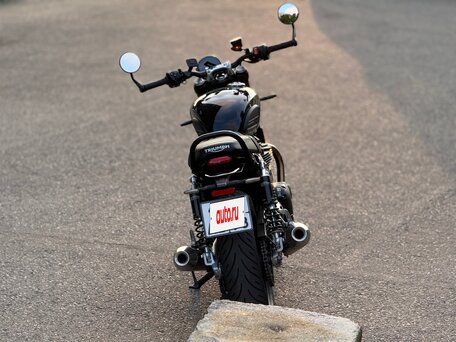2025 Triumph Speed Twin, чёрный, 1190000 рублей, вид 5