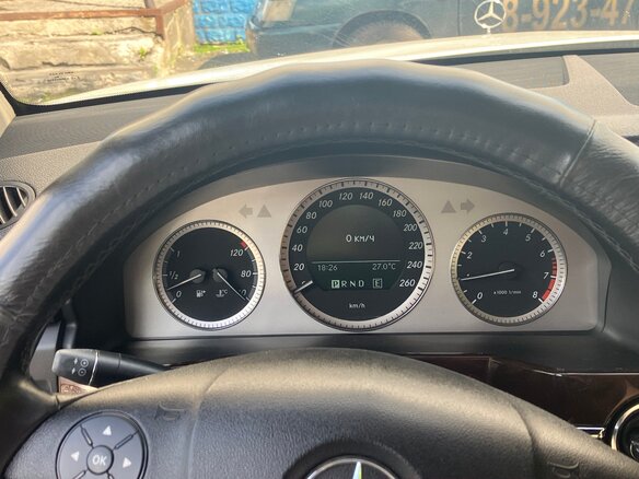 2010 Mercedes-Benz GLK-Класс 300 I (X204), белый, 1250000 рублей - вид 12
