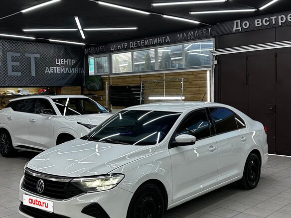 2021 Volkswagen Polo VI, белый, 1250000 рублей - вид 2