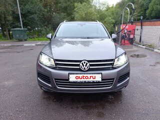 2012 Volkswagen Touareg II, серый, 2140000 рублей, вид 2