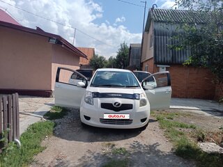 2006 Toyota Vitz II (XP90), белый, 450000 рублей, вид 2