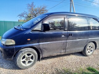 1996 Mitsubishi Delica IV, синий, 820000 рублей, вид 3