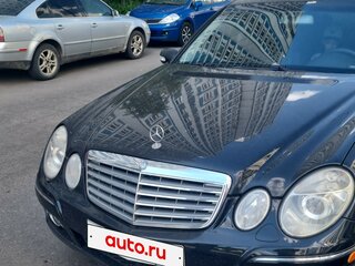 2005 Mercedes-Benz E-Класс 200 III (W211, S211), чёрный, 1000000 рублей, вид 2