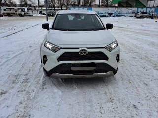 2023 Toyota RAV4 V (XA50), белый, 4500000 рублей, вид 1