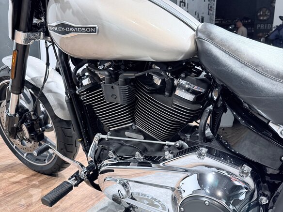 2018 Harley-Davidson Sport Glide, бежевый, 1499000 рублей - вид 20