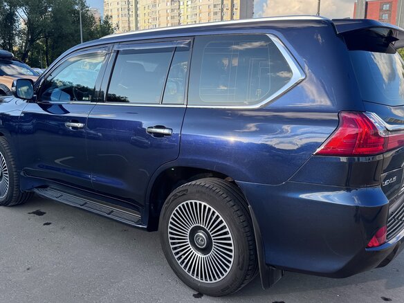 2019 Lexus LX 570 III Рестайлинг 2, синий, 8975000 рублей - вид 7